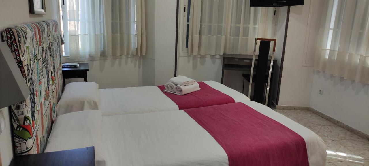 Hostal Dona Isabel Majadahonda Exteriér fotografie