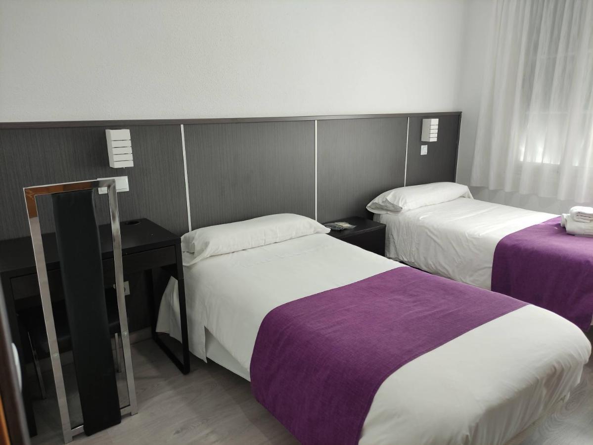 Hostal Dona Isabel Majadahonda Exteriér fotografie