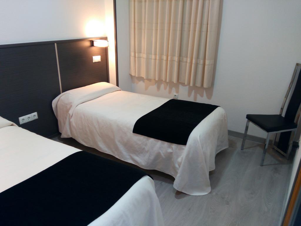 Hostal Dona Isabel Majadahonda Exteriér fotografie