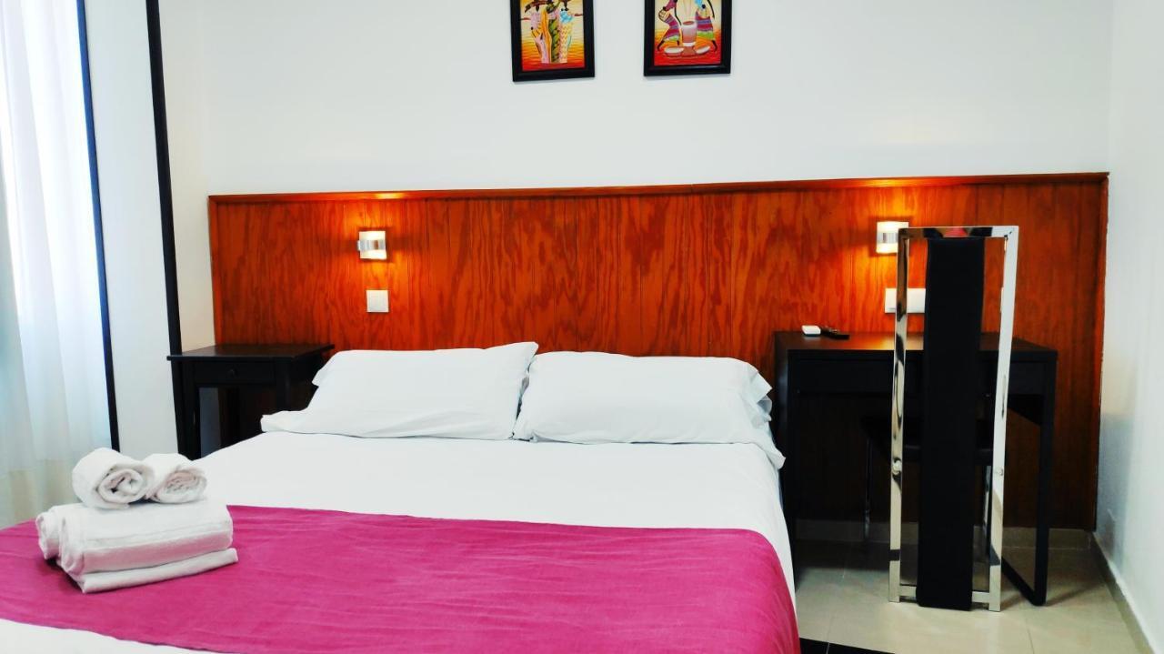 Hostal Dona Isabel Majadahonda Exteriér fotografie